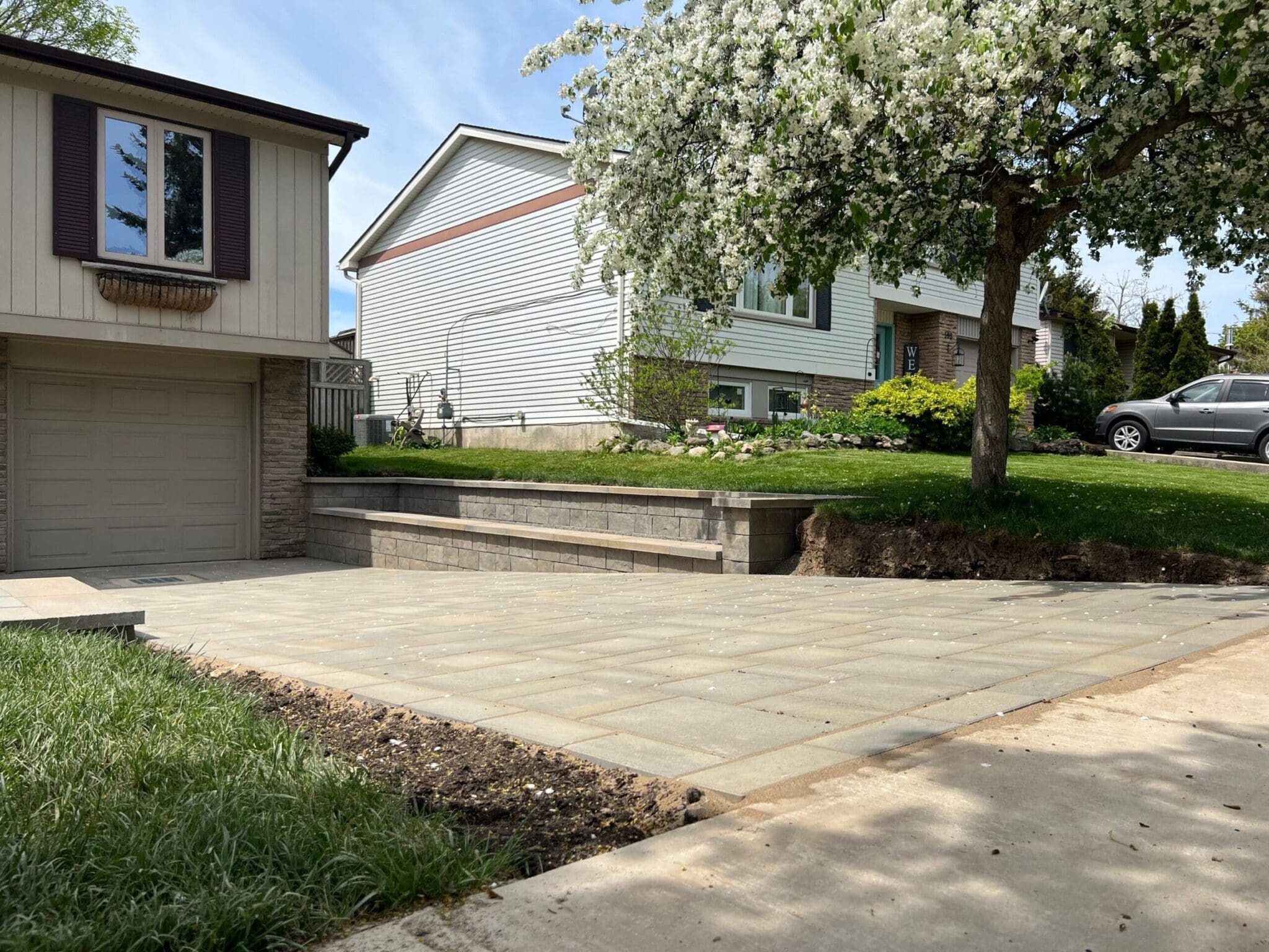 Interlocking Driveway with Drain at the Bottom